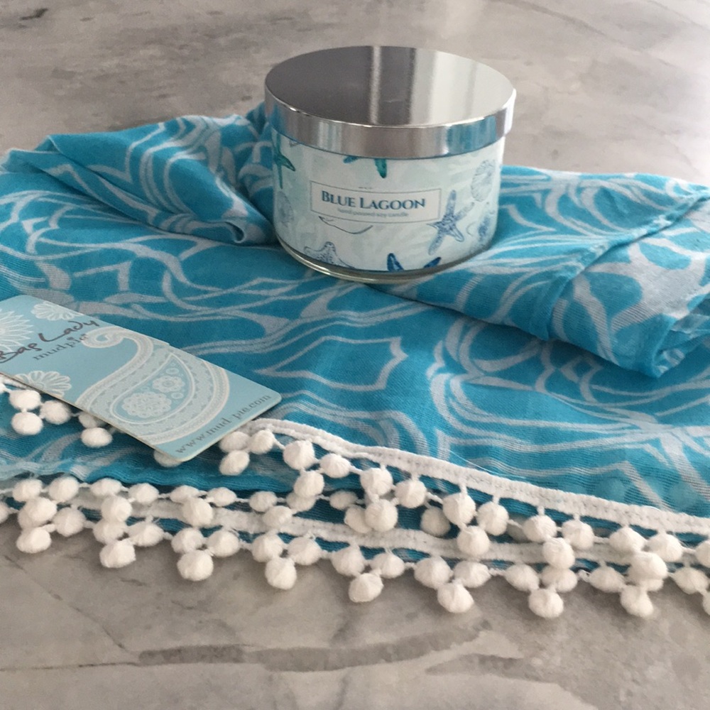 🆕Star fish scarf and Blue Lagoon candle